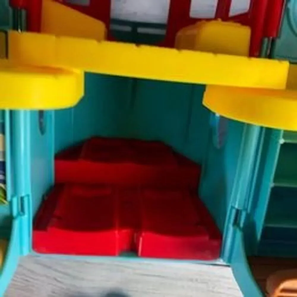 Little people cruise ship and plane